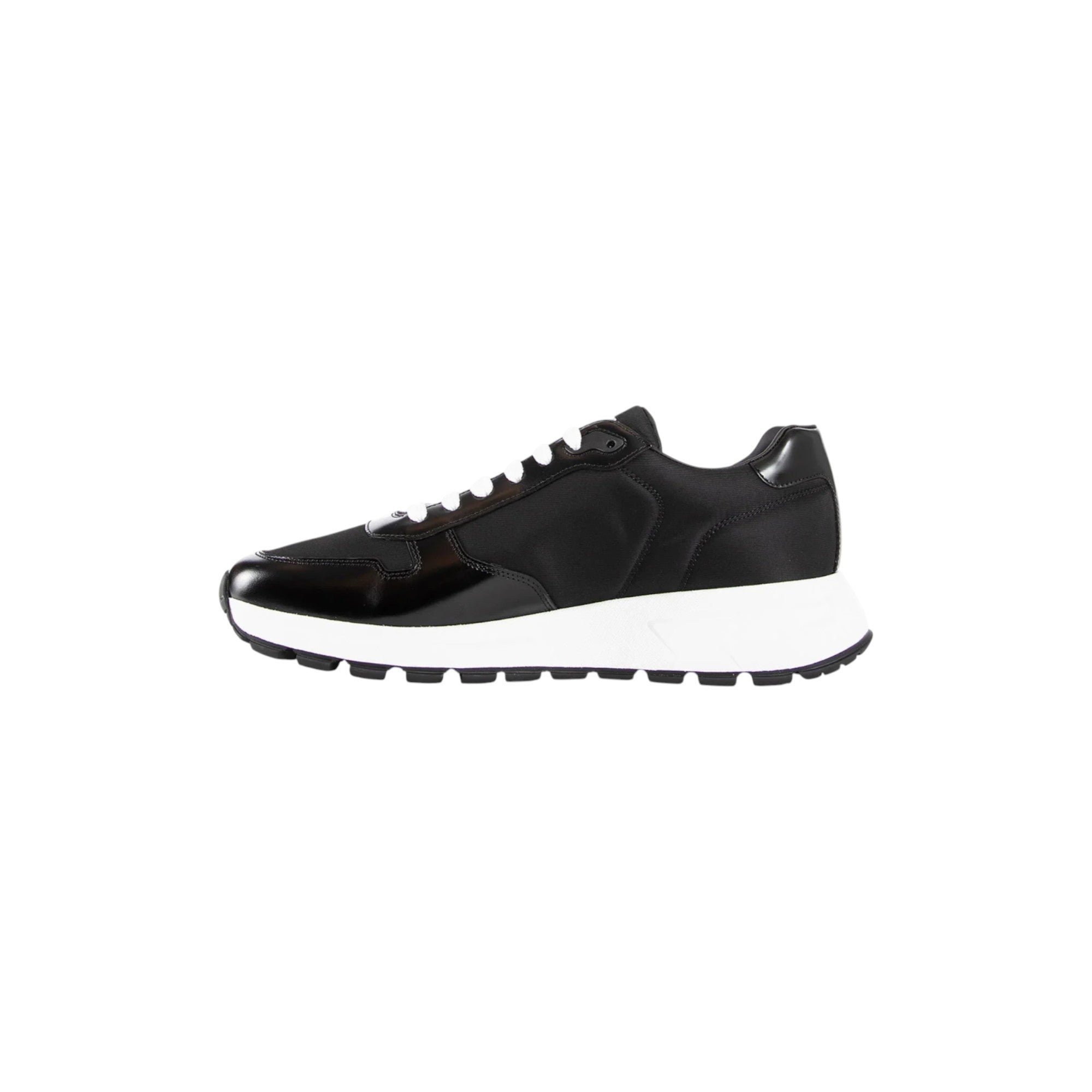 Prax 01 Sneaker In Black And White