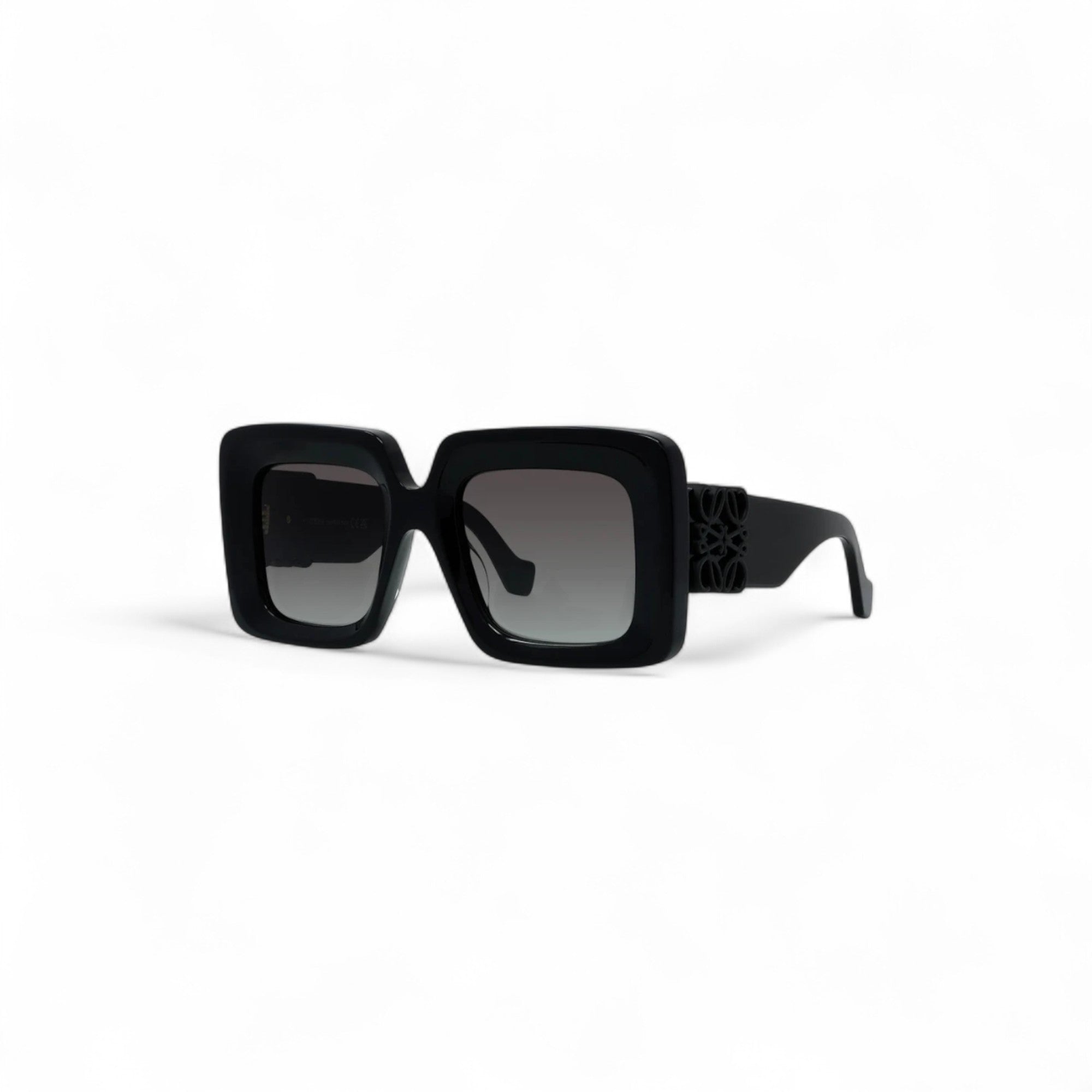 Loewe Beveled Square Maxi Anagram sunglasses LW40176U 01B
