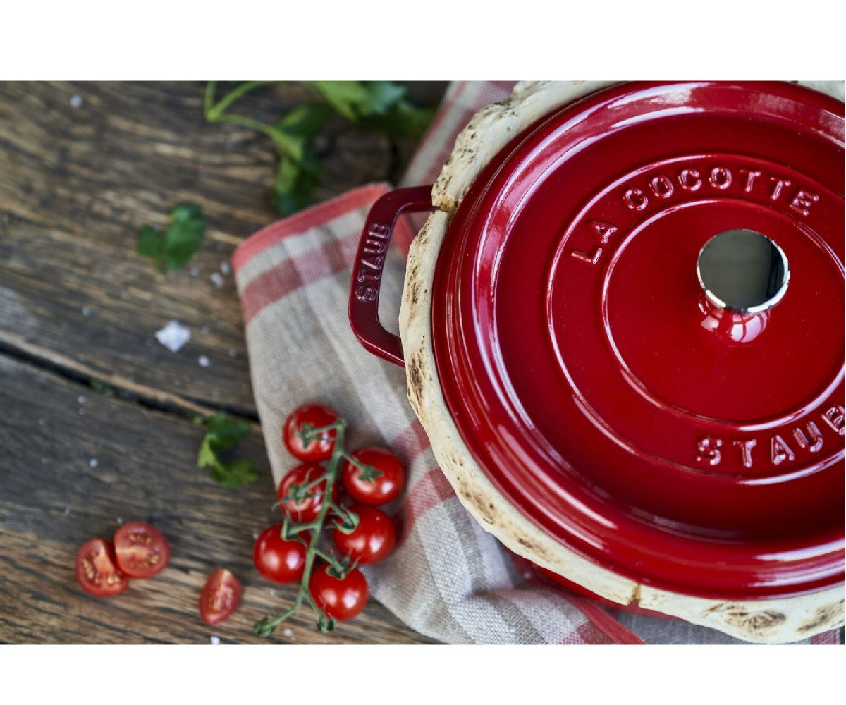 Cast Iron 4 QT, Round, Cocotte, Cherry