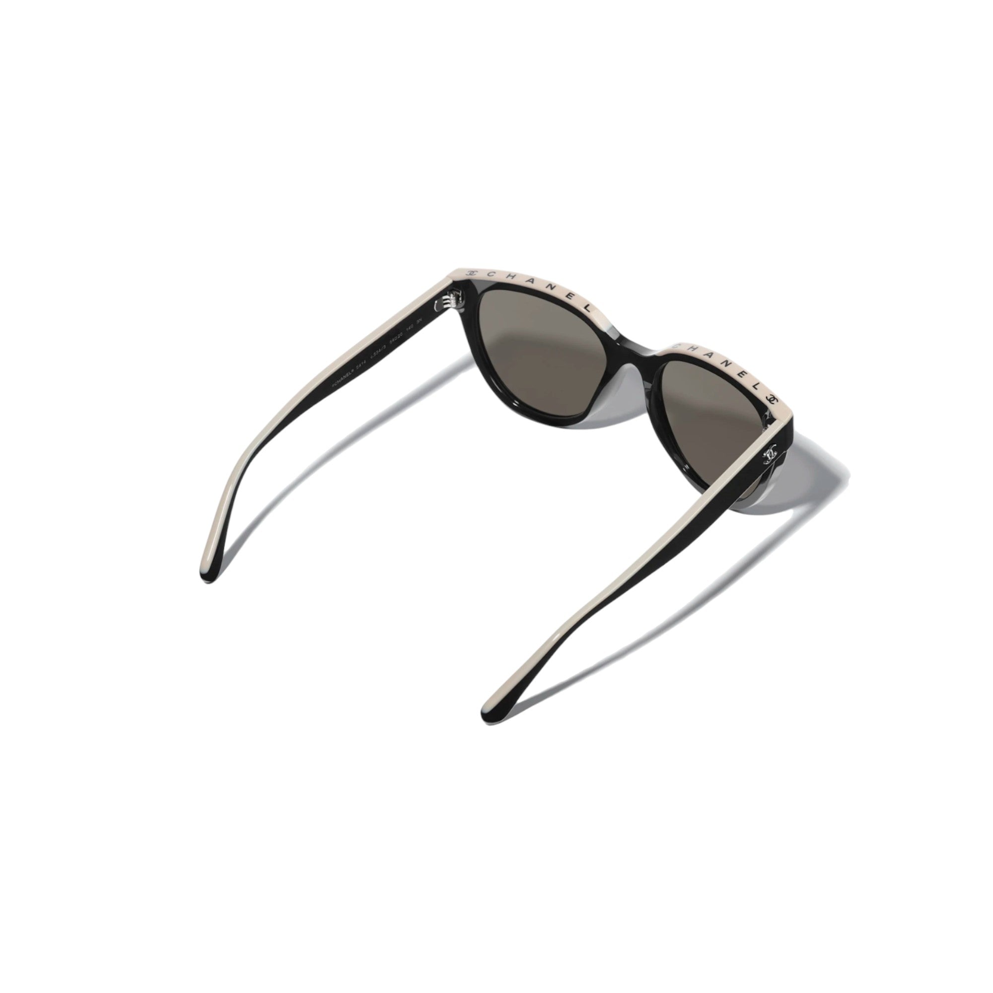 シャネルサングラス　butterfly sunglasses Chanel Butterfly Black & Beige Sunglasses