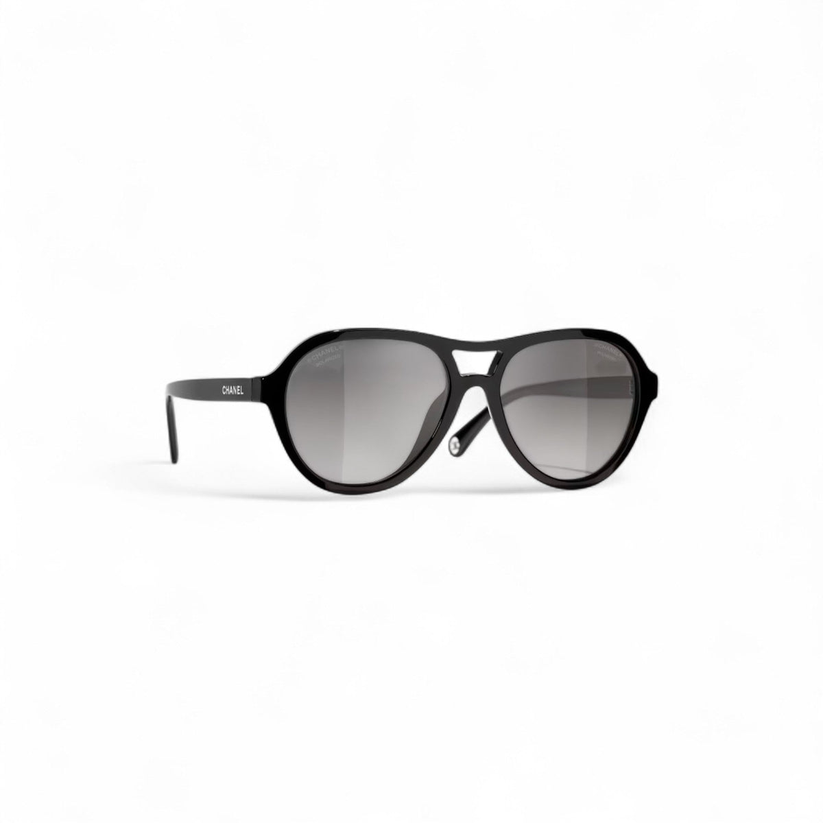 Chanel Pilot Black Sunglasses – CH5552UC501M3 – Via Manzoni display picture 3