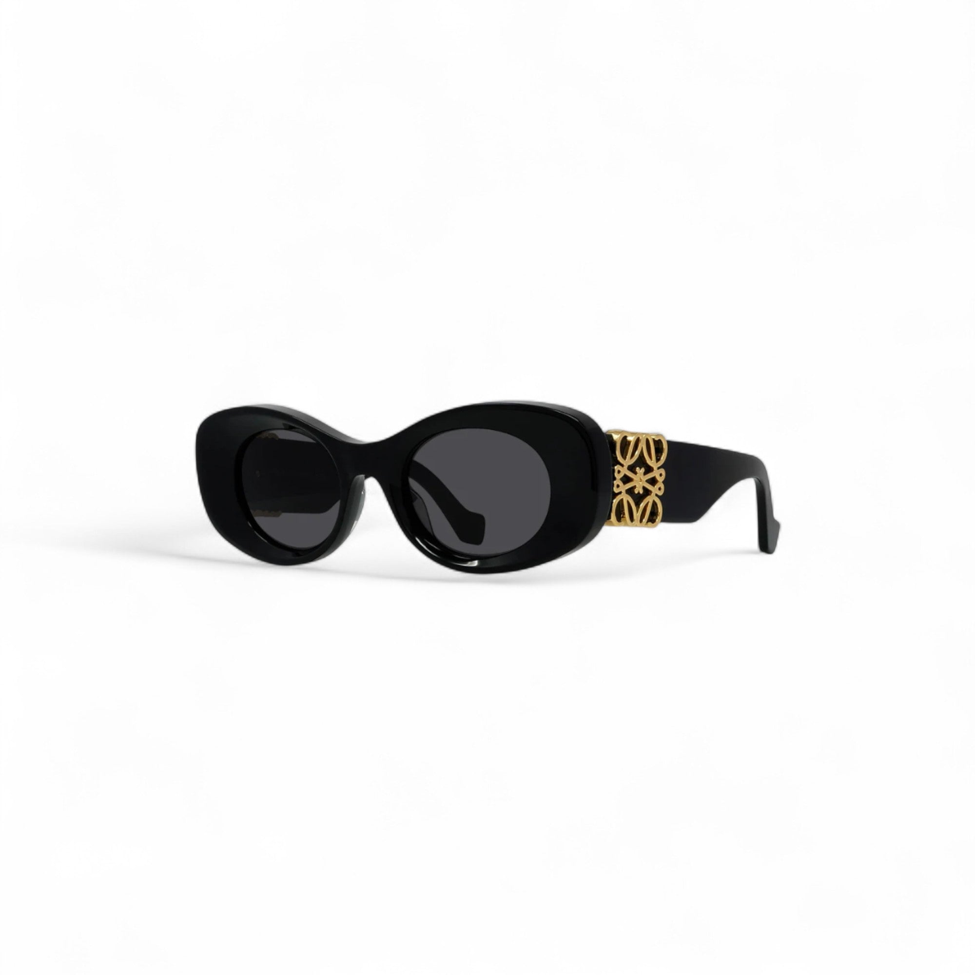 Loewe Beveled Oval Maxi Anagram sunglasses in Black LW40175U 01A