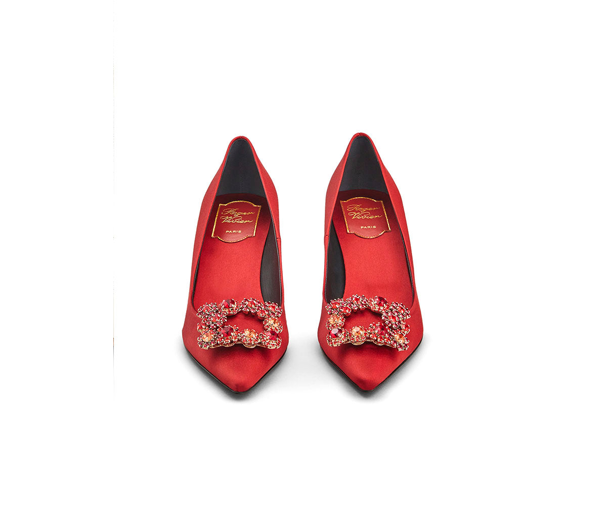 Flower Strass Buckle Pumps in Satin