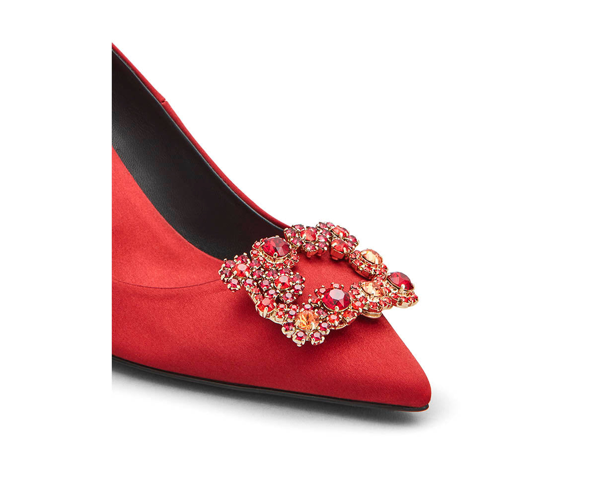 Flower Strass Buckle Pumps in Satin