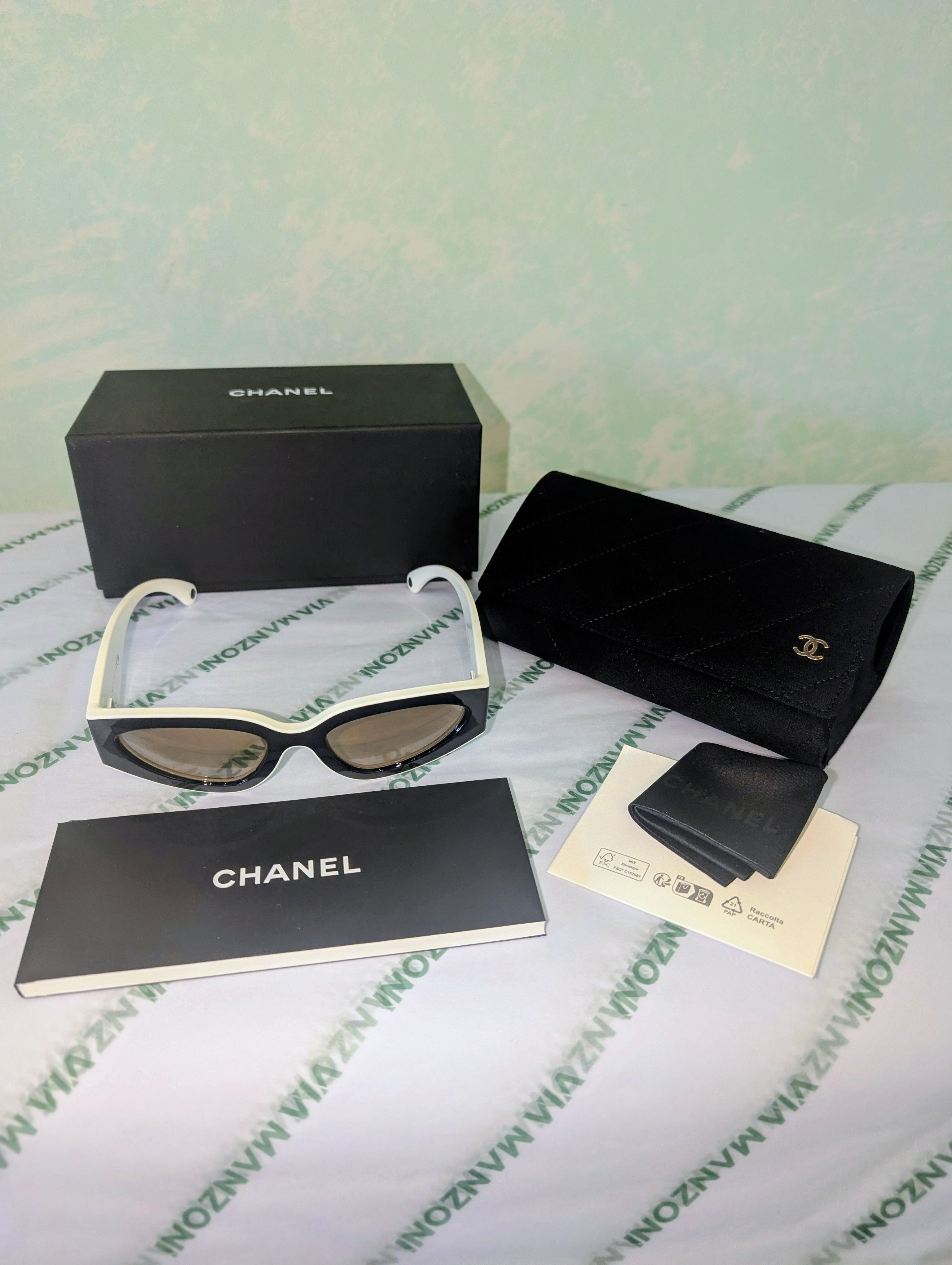 Cat Eye Sunglasses Black and White