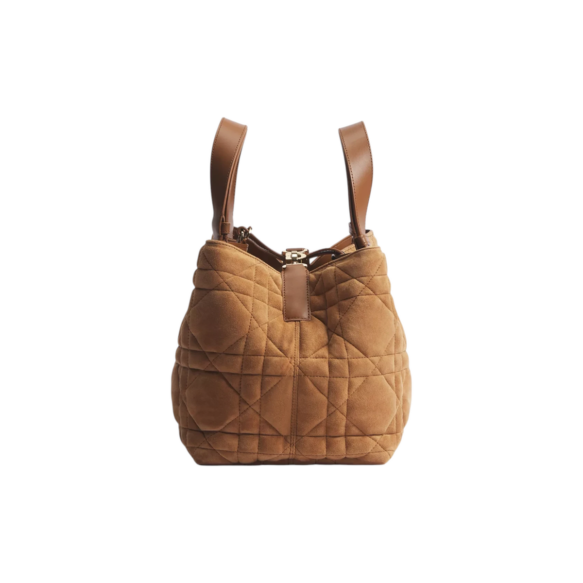 Via Manzoni Boutique 中号 Dior Toujours 手袋，采用金色麂皮山羊皮材质，饰有 Macrocannage 藤格纹缝线及可调节手柄。